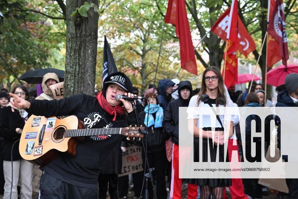 Demonstration «Solidarität mit den Schüler:innen in Frankreich» im Kleistpark, fotografiert am 17.10.2026 in Berlin. Berlin Berlin Berlin