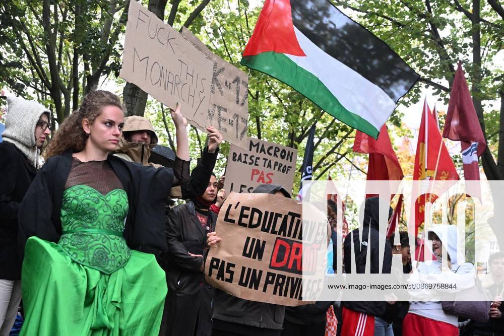Demonstration «Solidarität mit den Schüler:innen in Frankreich» im Kleistpark, fotografiert am 17.10.2026 in Berlin. Berlin Berlin Berlin
