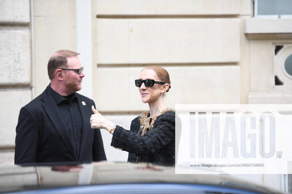 Celine Dion Leaves Her Hotel For Her Last Concert in Paris - France Celine Dion spend time with fans before her last concert in Paris, at hotel Royal Monceau in Paris, France on October 17, 2026. Photo by Florian Poitout ABACAPRESS.COM Paris France