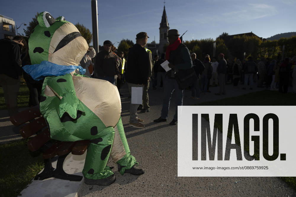 High Cost of Living Protest - Gap A costumed participant sits beside the march gathering in Gap, France, on October 17, 2026, during the Yellow Vests and Youth mobilization against the cost of living, austerity and social injustice. Photo by Thibaut Durand ABACAPRESS.COM Gap Provence-Alpes-Cote d Azur France