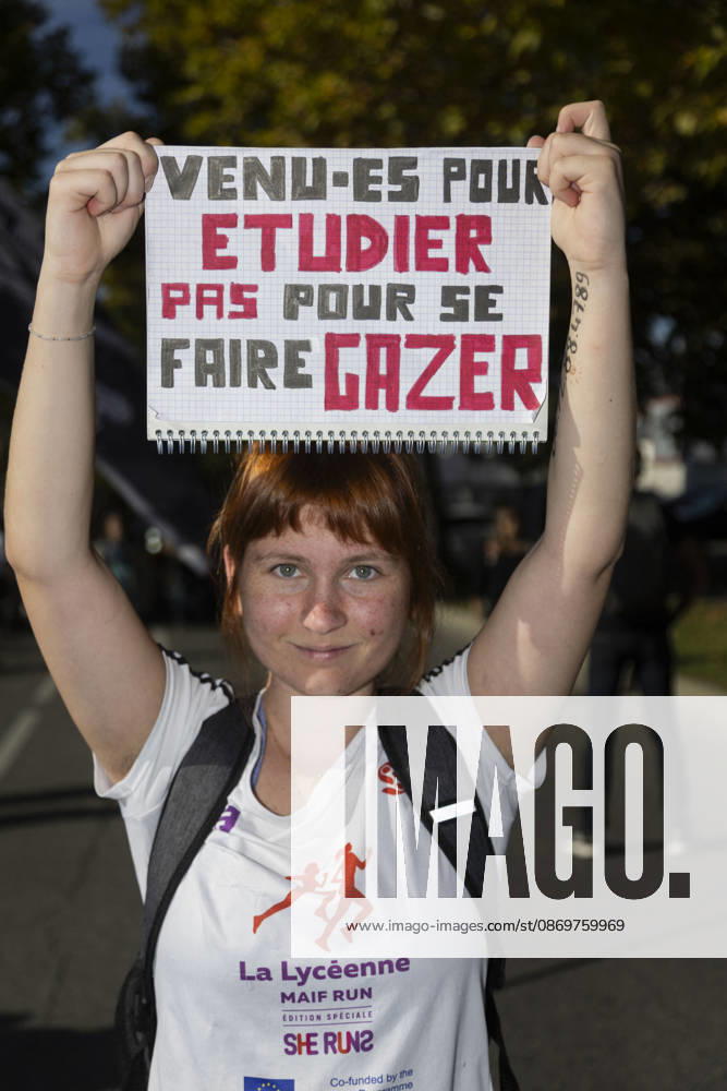 High Cost of Living Protest - Gap A high-school student holds a sign reading Venu-es pour étudier, pas pour se faire gazer ( Here to study, not to be tear-gassed ) during the march in Gap, France, on October 17, 2026. Photo by Thibaut Durand ABACAPRESS.COM Gap Provence-Alpes-Cote d Azur France
