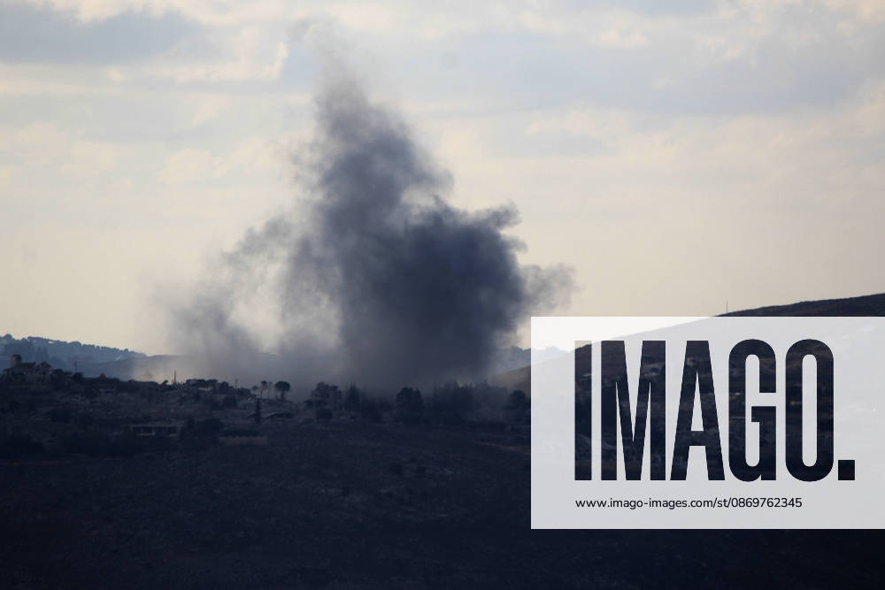 Israeli forces attack Lebanon despite ceasefire NABATIEH, LEBANON - OCTOBER 17: Smoke rises following Israeli airstrikes targeting the towns of Zawtar al-Sharqiyah and Kfar Tebnit in southern Lebanon, as the Israeli military continues its attacks despite a ceasefire and framework agreement, in Nabatieh, Lebanon, on October 17, 2026. Ramiz Dallah Anadolu Nabatieh Lebanon. Editorial use only. Please get in touch for any other usage.