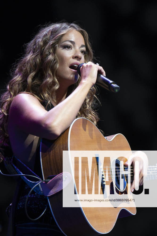 Singer Sofia Ellar performs during a concert at the Plaza de Espana in Madrid. Madrid Spain - ZUMAs197 20261017_aaa_s197_125