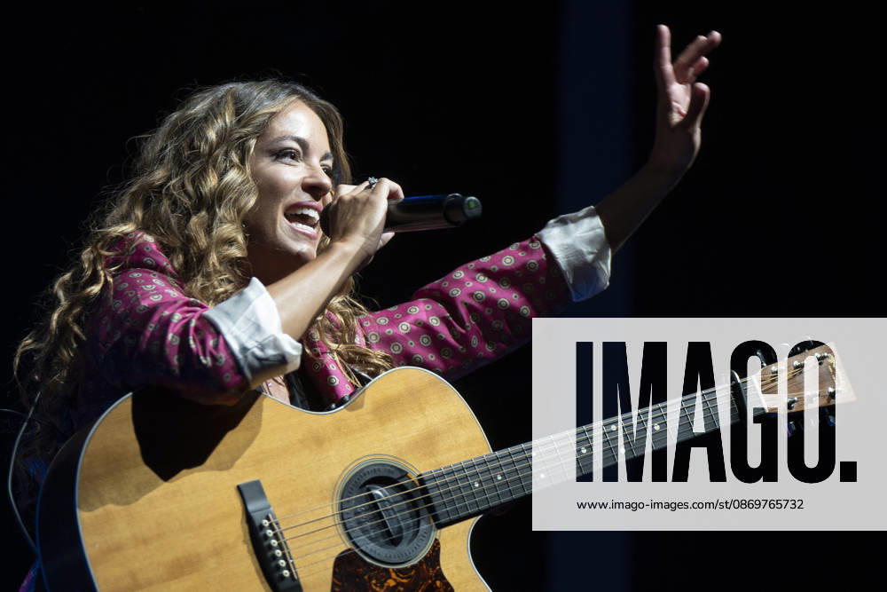 Singer Sofía Ellar performs during a concert at the Plaza de Espana in Madrid. Madrid Spain - ZUMAs197 20261017_aaa_s197_128