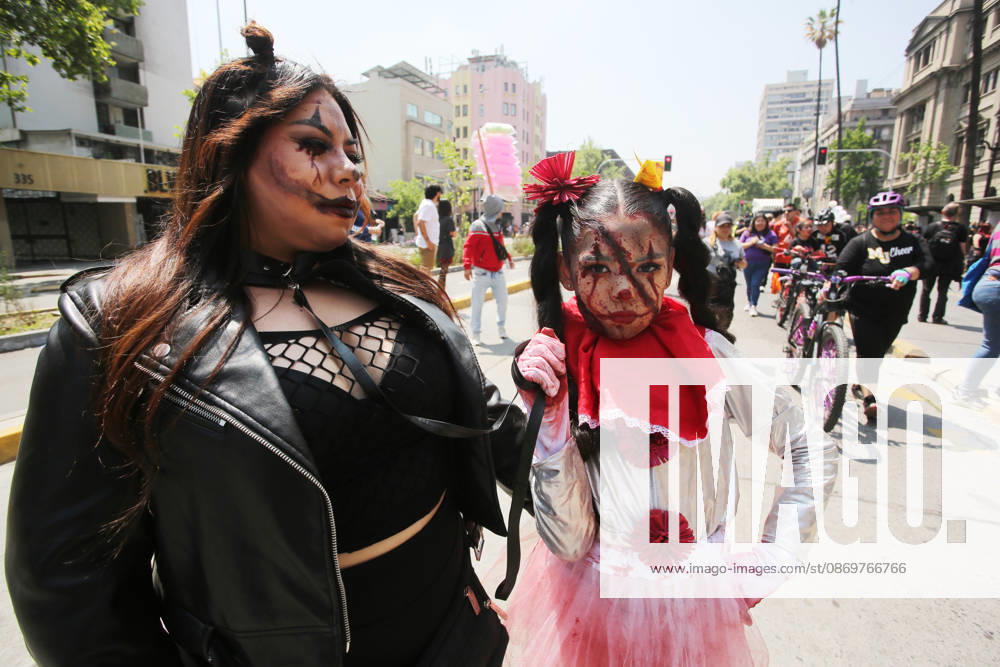 The 2026 Zombiewalk takes place in downtown Santiago. Jonnathan Oyarzun Aton Chile, Santiago, Chile Aton 1200435
