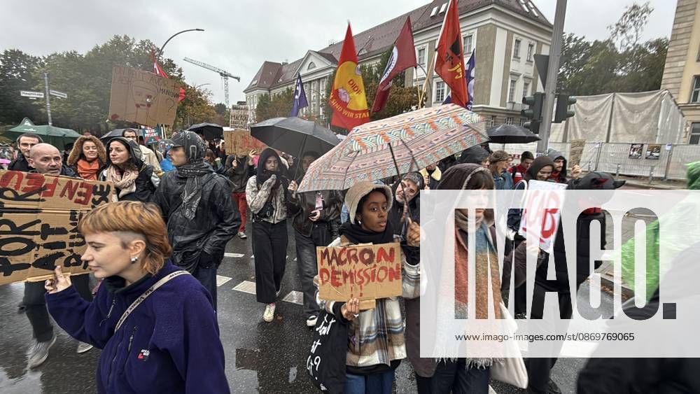 Students march in Berlin in solidarity with education protests in France BERLIN, GERMANY - OCTOBER 17: Students march through Berlin carrying banners and placards in solidarity with students protesting for better education conditions in France, on October 17, 2026 in Berlin, Germany. Erbil Basay Anadolu Berlin Germany. Editorial use only. Please get in touch for any other usage.
