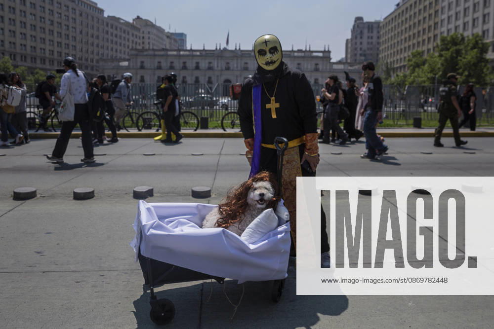 Creepy creatures paraded through Santiago de Chile on October 17, 2026, in the 15th edition of the Zombiewalk. Santiago Chile