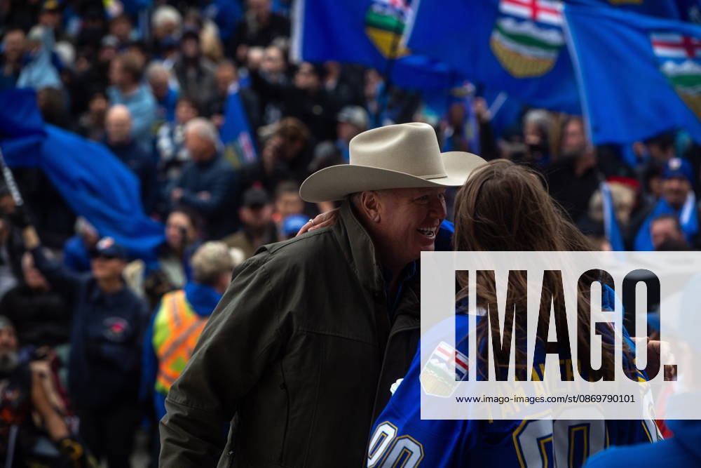 Jeffrey Rath greets speakers during an Alberta independence rally at the Alberta legislature, in Edmonton on Saturday, Oct. 17, 2026. Edmonton Canada - ZUMAc35_ 20261017_zaf_c35_037
