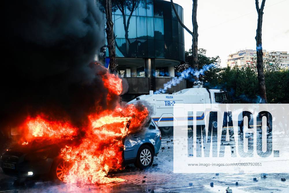 Fires And Clashes In Tirana TIRANA, ALBANIA, OCTOBER 17, 2026: Demonstrators clash with riot police near the Prime Ministers Office during student-led anti-government protests in central Tirana. Protesters throw stones and pyrotechnics, while police use tear gas, water cannons and rubber bullets. Fires break out at the High Court and the entrance to a Bank of Albania building as unrest continues for a fifth consecutive day. Demonstrators demand better university conditions and the resignation of Prime Minister Edi Rama. Tirana Albania