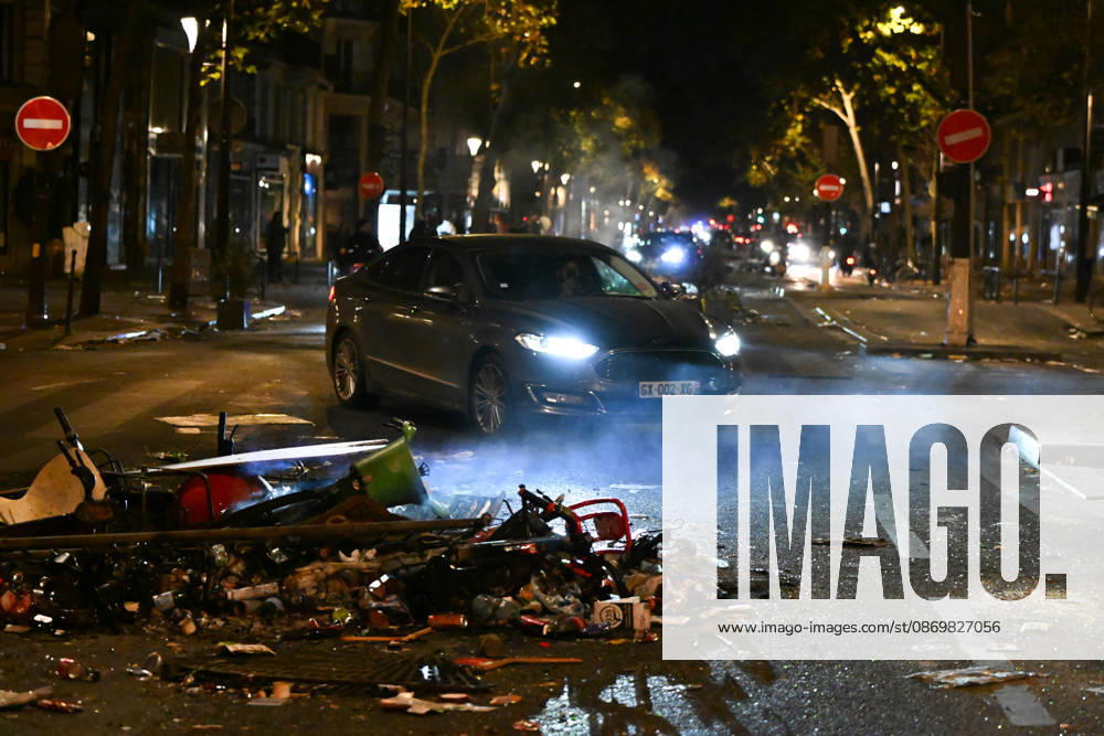 October 17 Protest: Scenes of Violence in Paris Violent clashes broke out between protesters and French police during the demonstration against the high cost of living in Paris, France, on October 17, 2026, as part of a nationwide call to action bringing together various groups expressing their anger—former Yellow Vests, high school and college students, climate activists, and even farmers. After weeks of student protests, France faces broader, nationwide demonstrations on October 17, 2026, over the cost of living, setting the stage for a potentially tense six months leading up to a presidential election. 460545 2026 10 17 Paris France (no people)