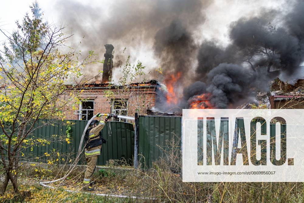 SLOVIANSK, UKRAINE, OCTOBER 17, 2026: Firefighters tackle a blaze at a residential house damaged by a Russian airstrike in Sloviansk, Donetsk region. The strike set the buildingâ€⠢s remaining structures on fire. Sloviansk Ukraine - ZUMAq101 20261017_zna_q101_379