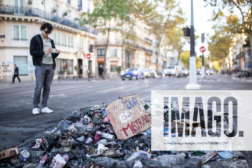 Aftermath of clashes during nationwide protests in Paris PARIS, FRANCE - OCTOBER 18: A view of garbage in the street after a day of violent clashes between police and protesters amid a nationwide mobilisation over rising living costs, fuel prices and education funding in Paris, France, on October 18, 2026. Hesham Elsherif Anadolu Paris France. Editorial use only. Please get in touch for any other usage.