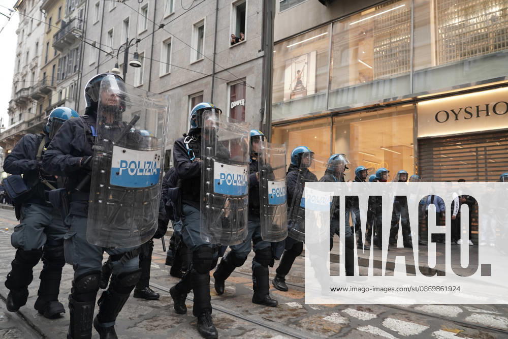 IPA89864122 - Milan: More clashes and looting by hooded youths in the city center the day after the demonstration on Saturday, the 17th; many hooded individuals were detained and taken to police headquarters