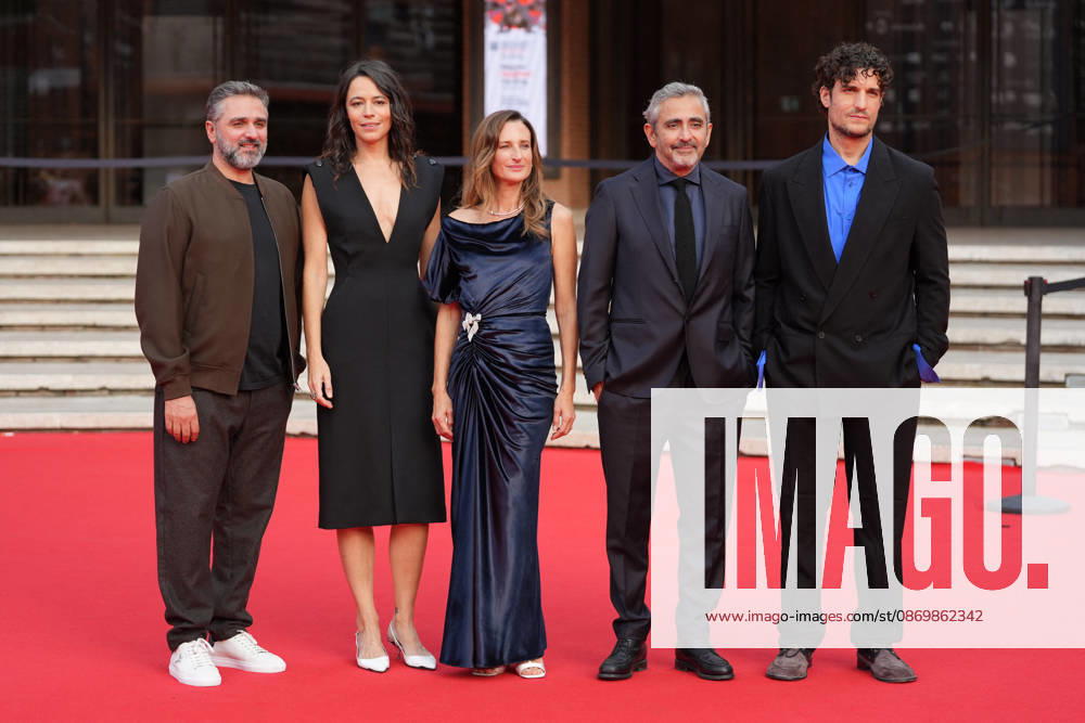 Rome Cinema Fest 2026 - Juste une Illusion Red Carpet French filmmakers Eric Toledano and Olivier Nakache, actor Louis Garrel, actress Camille Cottin, and Giorgia Sinicorni attend the red carpet premiere of the film Juste Une Illusion during the 21st Rome Film Fest in Rome, Italy on October 18, 2026. Photo by Andrea Bracaglia ABACAPRESS.COM Rome Italy Italy