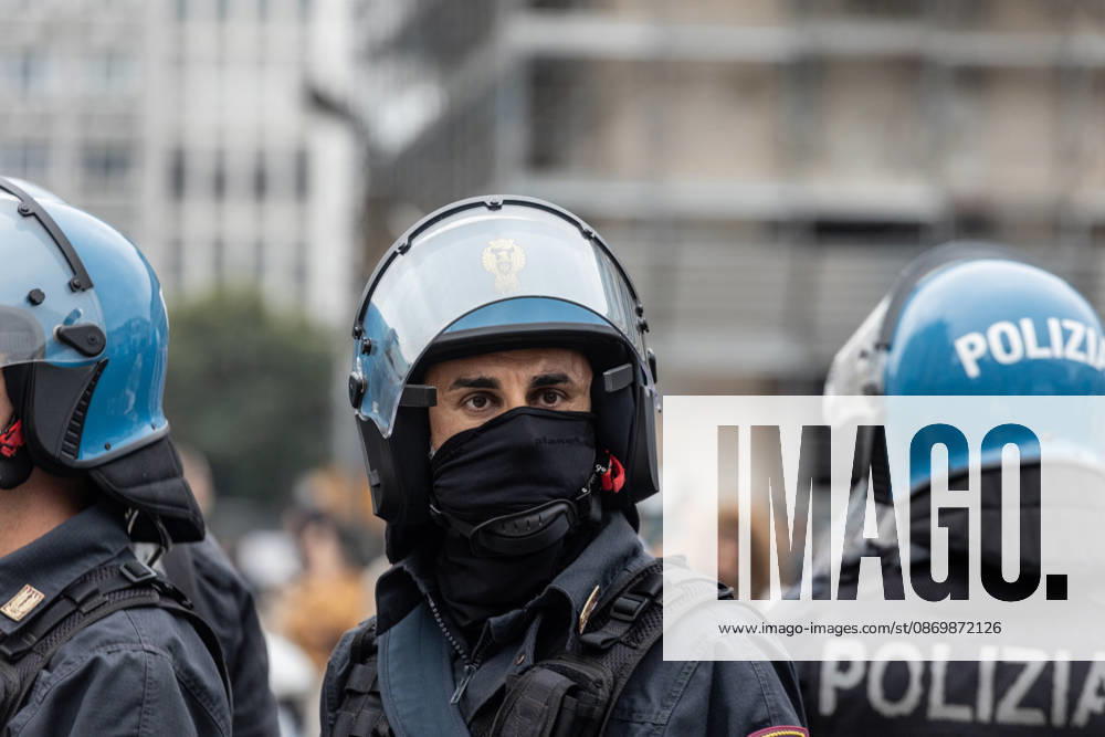 Police detain 160 as unrest continues for second day in Milan MILAN, ITALY - OCTOBER 18: Police carry out numerous detentions and arrests as protesters, including many young demonstrators, flee from law enforcement during urban unrest following demonstrations against the high cost of living in Milan, Italy, on October 18, 2026. Damage to shops and public property was reported across the city amid the clashes. Andrea Carrubba Anadolu Milan Italy. Editorial use only. Please get in touch for any other usage.