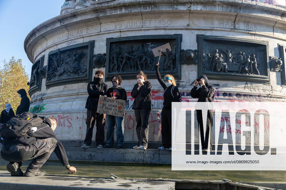 IPA89895781 - Paris, protest on October 18 near Place de la République