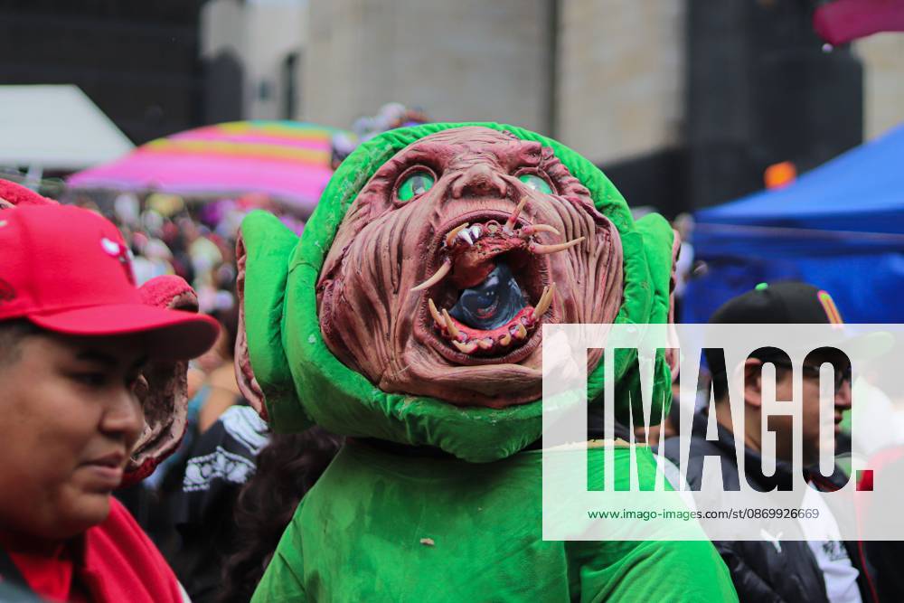 19th annual Zombie Walk Mexico 2026 MEXICO CITY, MEXICO - OCTOBER 18, 2026: Participants in the 19th annual Zombie Walk Mexico 2026, dressed as the living dead, monsters, and horror characters, gather at the Monument to the Revolution in Mexico City. Mexico City Mexico