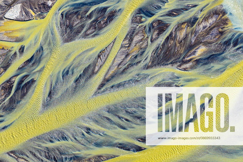 Aerial abstract view of braided yellow river patterns Landmannalaugar, Suðurland, Iceland CR_ROMO261016A-2142839-01 ,model released, Symbolfoto ,property released