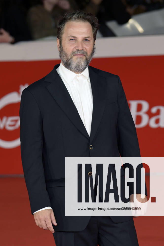 Giovanni Troilo bei der Premiere des Dokumentarfilms In un battito auf dem 21. Internationalen Filmfestival von Rom Festa del Cinema di Roma 2026 im Auditorium Parco della Musica. Rom