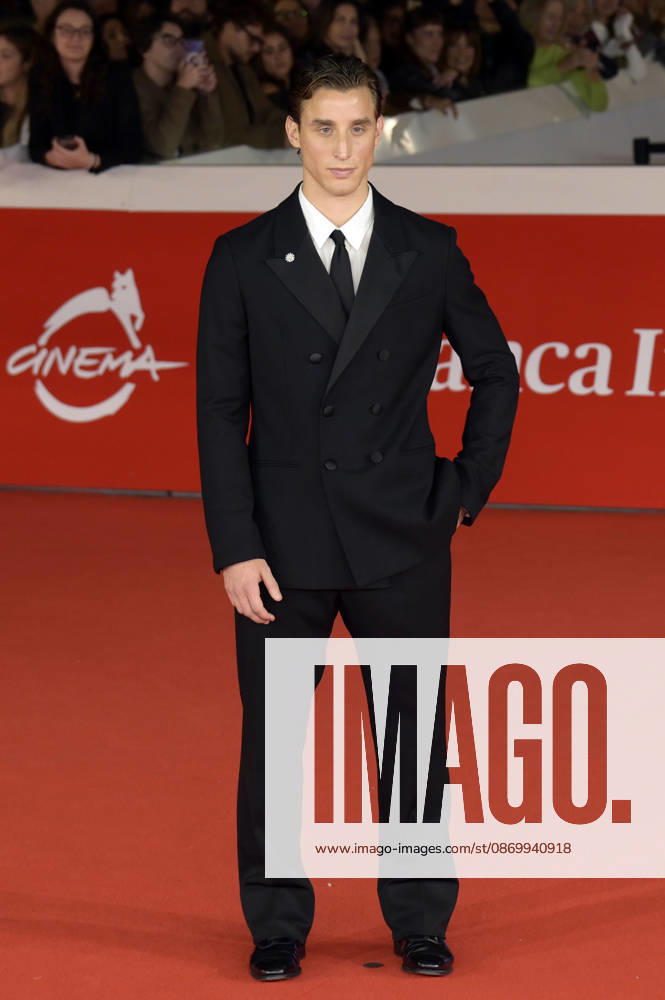 Edoardo Bove bei der Premiere des Dokumentarfilms In un battito auf dem 21. Internationalen Filmfestival von Rom Festa del Cinema di Roma 2026 im Auditorium Parco della Musica. Rom