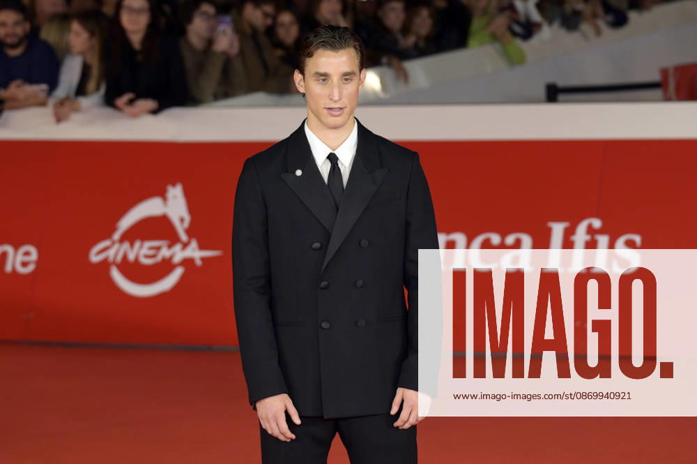 Edoardo Bove bei der Premiere des Dokumentarfilms In un battito auf dem 21. Internationalen Filmfestival von Rom Festa del Cinema di Roma 2026 im Auditorium Parco della Musica. Rom