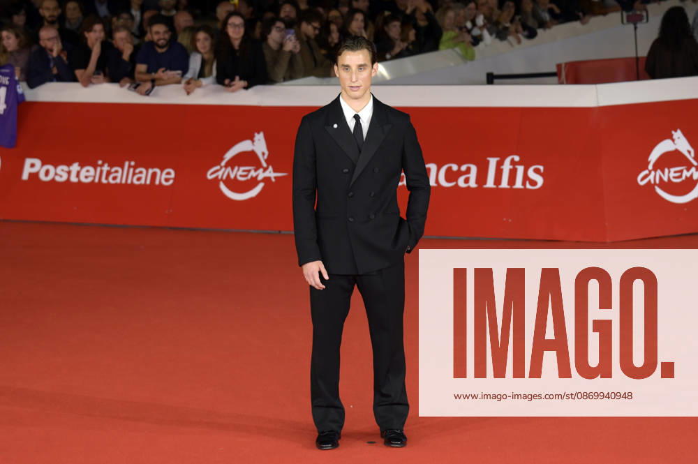 Edoardo Bove bei der Premiere des Dokumentarfilms In un battito auf dem 21. Internationalen Filmfestival von Rom Festa del Cinema di Roma 2026 im Auditorium Parco della Musica. Rom