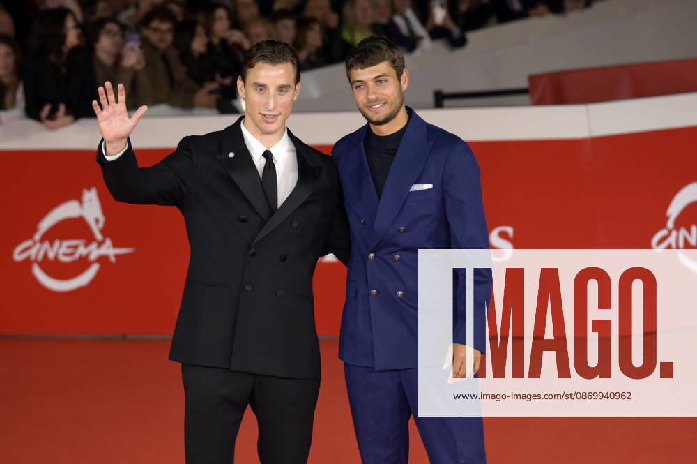 Edaordo Bove und Flavio Cobolli bei der Premiere des Dokumentarfilms In un battito auf dem 21. Internationalen Filmfestival von Rom Festa del Cinema di Roma 2026 im Auditorium Parco della Musica. Rom