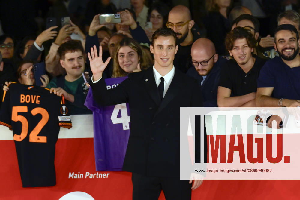 Edoardo Bove bei der Premiere des Dokumentarfilms In un battito auf dem 21. Internationalen Filmfestival von Rom Festa del Cinema di Roma 2026 im Auditorium Parco della Musica. Rom