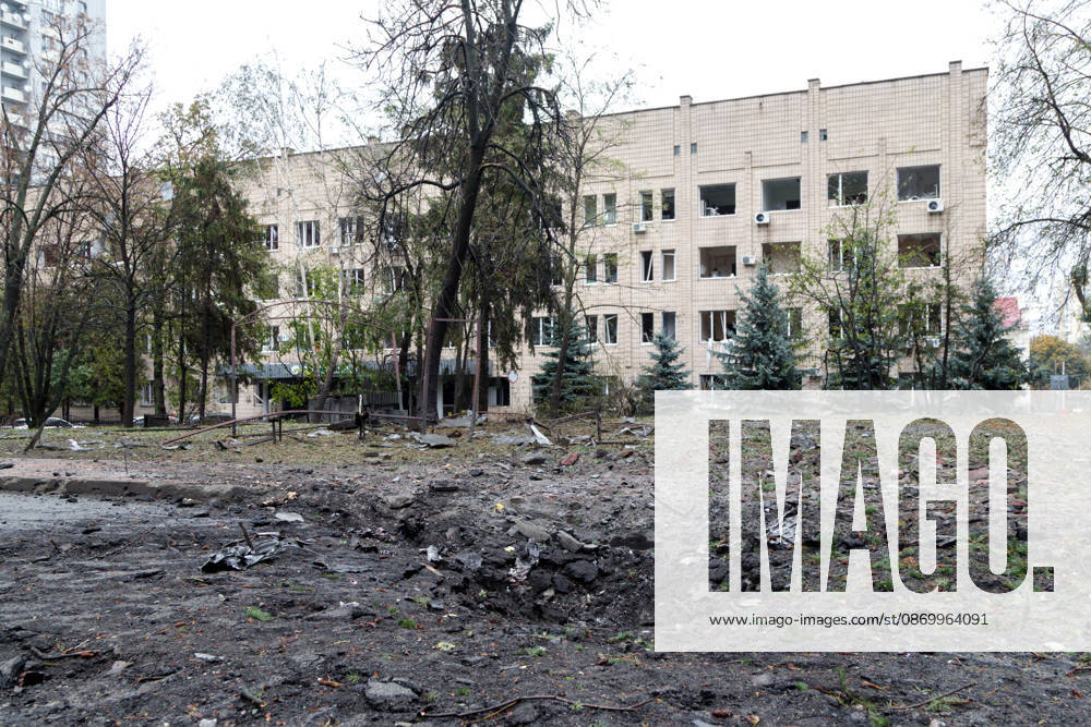 A crater from an impact is in the ground near a hospital in the Solomianskyi district after a Russian attack, Kyiv, Ukraine, October 19, 2026. During the night and morning, Russia launched a massive strike on the capital using ballistic missiles, cruise missiles, and drones. According to Kyiv city head Vitali Klitschko, five people were injured in the Solomianskyi district as a result of the attack. Four residential buildings, a bank office, a private medical clinic, a shopping mall, offices, and vehicles were damaged. (Photo by Kyrylo Chubotin Ukrinform) Russian attack on Kyiv affects shopping mall