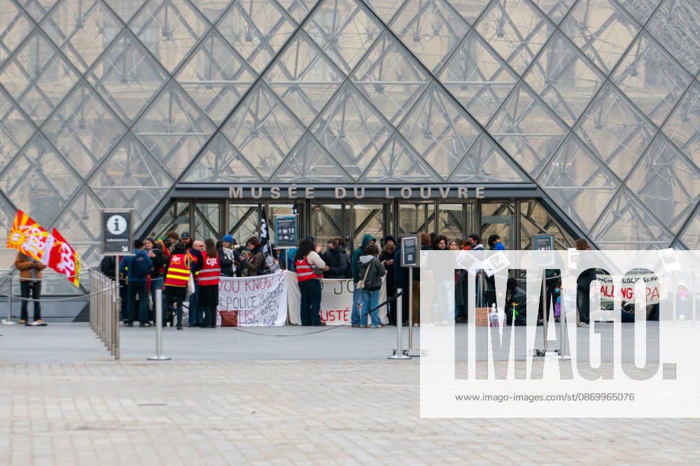 Blockade of The Louvre Museum by Students - Paris Protesters block the entrances to the Louvre Museum to express their support for a nationwide high school student protest movement and denounce what they describe as police repression in Paris, France, on October 19, 2026. Photo by Denis Prezat ABACAPRESS.COM Paris France