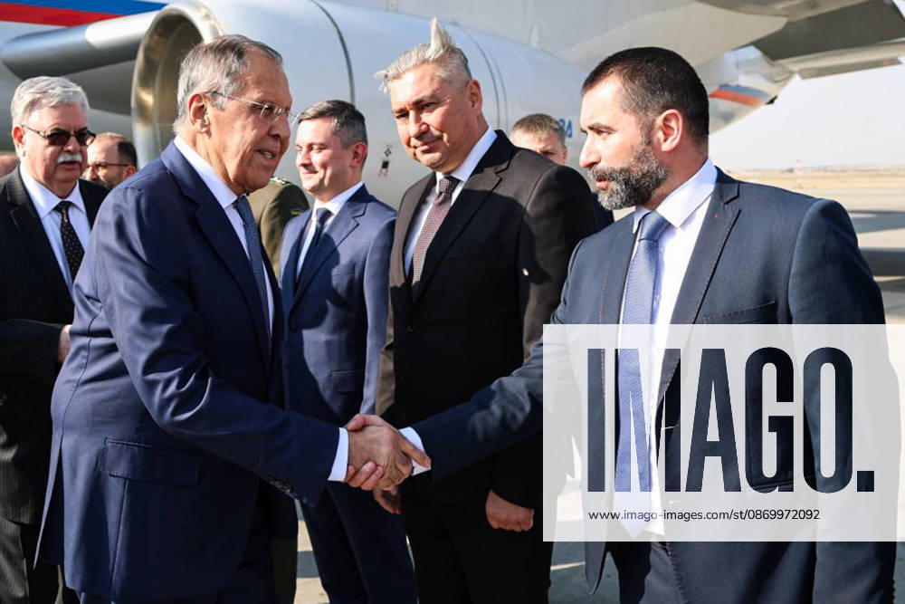 IRAN, TEHRAN - OCTOBER 19, 2026: Sergei Lavrov (L front), Russia’s Minister of Foreign Affairs, is pictured during a welcoming ceremony at the city s airport. Best quality available. Russian Foreign Ministry TASS 99614198