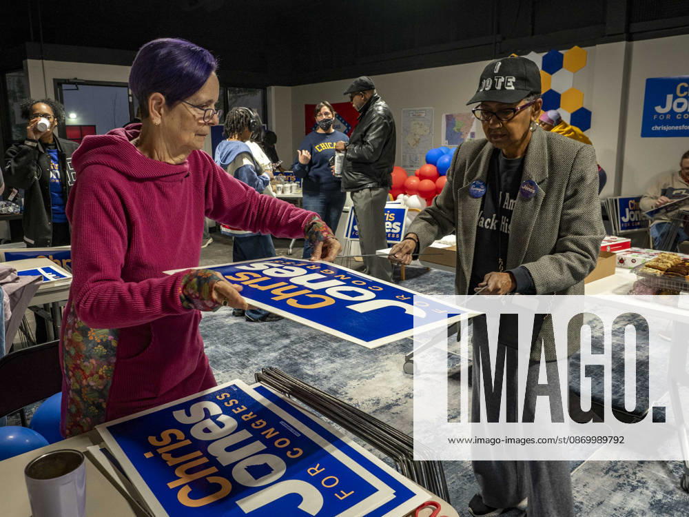 Volunteers for Democratic Congressional candidate Chris Jones prepare to canvas on the first day of early vote in Little Rock, Arkansas. Former gubernatorial candidate Jones is running for the seat now held by Rep. French Hill. Should Jones win, he will be the first Black person Arkansas sends to Congress. Little Rock USA - ZUMAd155 20261019_znp_d155_015