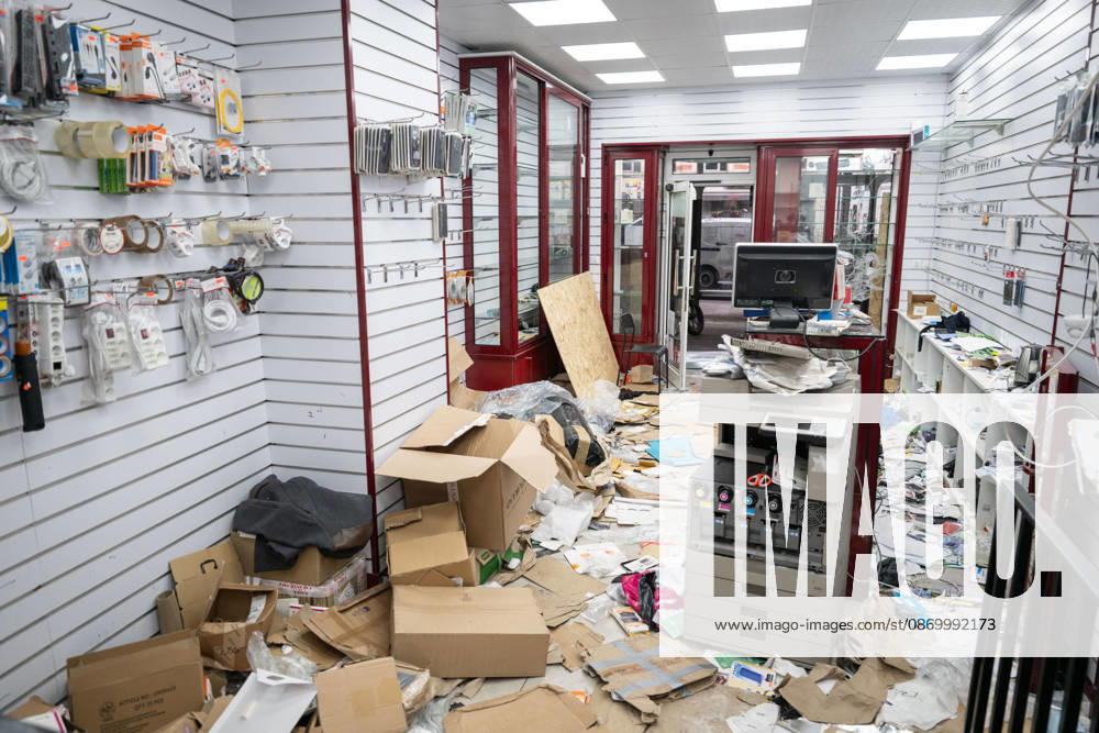 Shops Looted After the October 17th Demonstration - Paris AJ This photo shows the Lyca Mobile at the Boulevard de Magenta store after it has been looted, ransacked, and vandalized on October 19, 2026 two days after riots and looting occurred (pillage) on the sidelines of nationwide cost-of-living demonstrations. Photo by Alexis Jumeau ABACAPRESS.COM Paris France