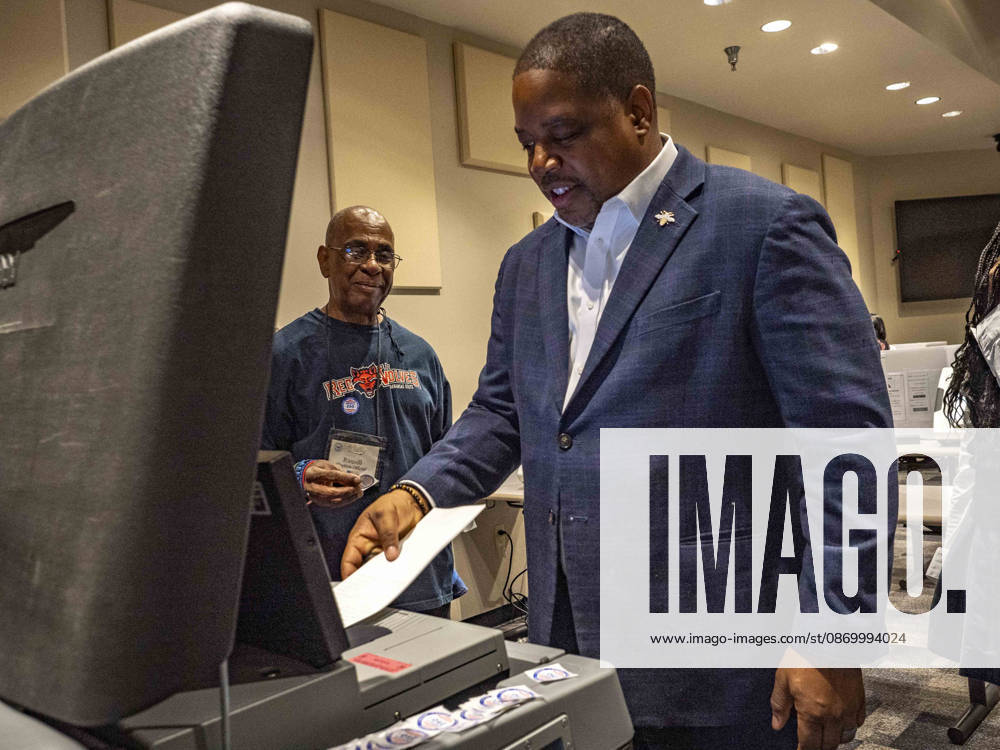 Democratic Congressional candidate CHRIS JONES places his ballot into the ballot counting machine on the first day of early vote in Arkansas. Jones is running for the seat now held by Rep. French Hill (R-AR). Should Jones win, he will be the first Black person Arkansas sends to Congress. Little Rock USA - ZUMAd155 20261019_znp_d155_034