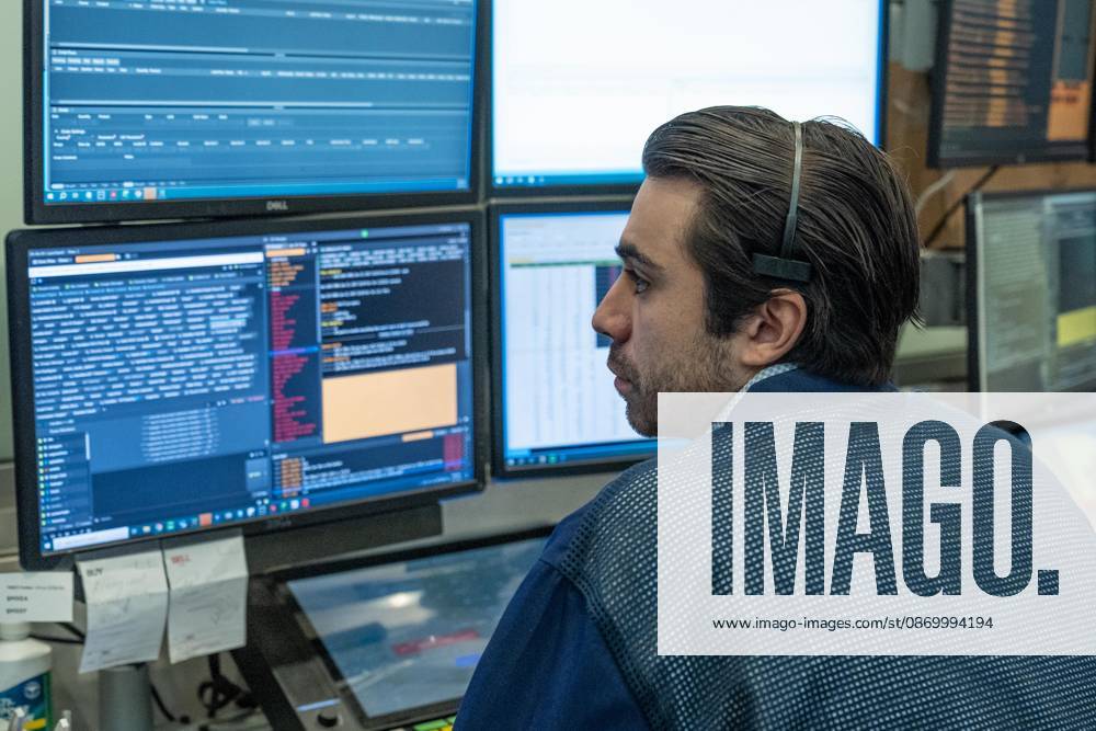 A trader works on the trading floor of the New York Stock Exchange (NYSE) during opening hours in New York, NY on October 19, 2026. New York USA - ZUMAr339 20261019_znp_r339_007