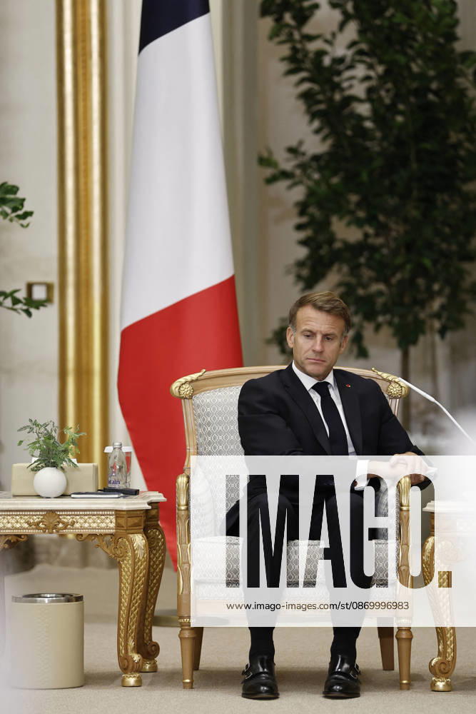 President Macron Visit To Middle East - Abu Dhabi French President Emmanuel Macron attends a meeting with Sheikh Mohamed bin Zayed Al Nahyan, President of the United Arab Emirates (UAE), (not seen) at Qasr Al Watan presidential palace in Abu Dhabi, United Arab Emirates, October 19, 2026. Photo by Benoit Tessier Pool ABACAPRESS.COM Abu Dhabi United Arab Emirates