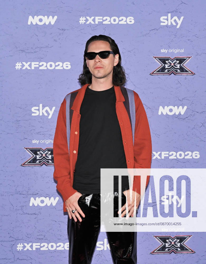 IPA89927896 - Milan, Italy: X Factor 2026 photocall featuring the 12 official contestants JAKE LA FURIA S TEAM In the photo: Alex Fontana (Alessandro Davide Fontana)