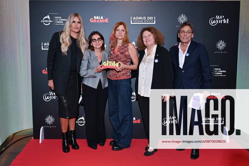 IPA89934730 - Rome: Allegrio Roma. Charity Event for WeWorld. Pictured: Tiziana Rocca, guest, Susanna Nicchiarelli, Dina Taddia, Flavio Natalia