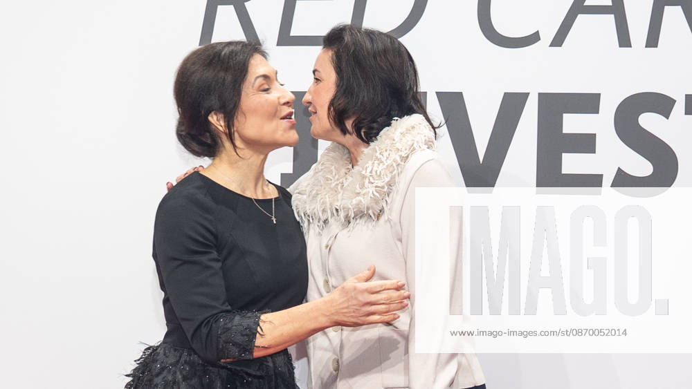 Katherina Reiche, Bundesministerin für Wirtschaft und Energie, und Dorothee Bär, Bundesministerin für Forschung, Technologie und Raumfahrt (von links) auf dem roten Teppich;Invest in Germany Summit 2026 - Red Carpet for Investments - Event Location Kraftwerk Berlin, Berlin Berlin Deutschland Kraftwerk Event Location