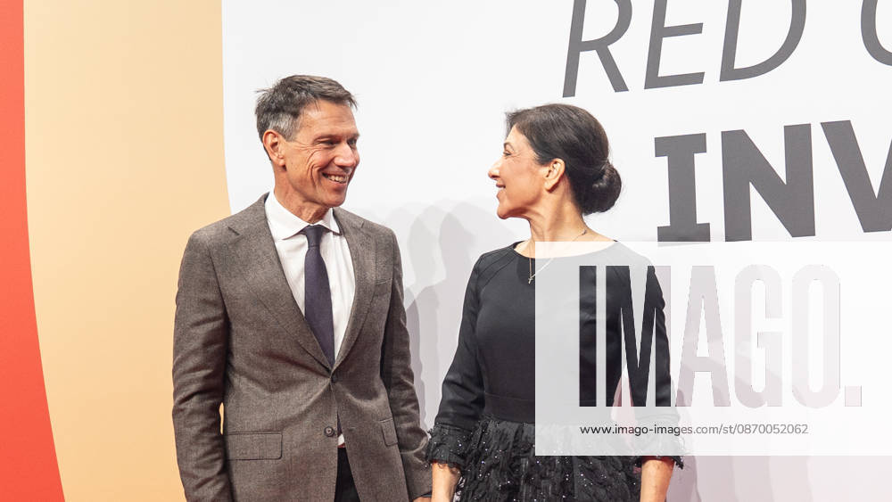 Katherina Reiche, Bundesministerin für Wirtschaft und Energie, mit Renà Obermann;Invest in Germany Summit 2026 - Red Carpet for Investments - Event Location Kraftwerk Berlin, Berlin Berlin Deutschland Kraftwerk Event Location