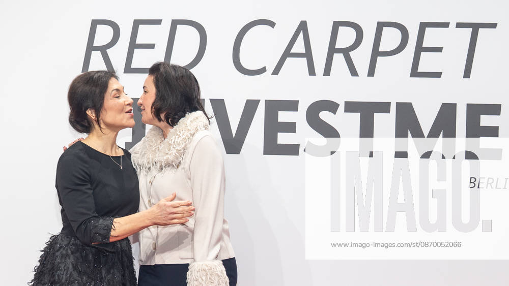 Katherina Reiche, Bundesministerin für Wirtschaft und Energie, und Dorothee Bär, Bundesministerin für Forschung, Technologie und Raumfahrt (von links) auf dem roten Teppich;Invest in Germany Summit 2026 - Red Carpet for Investments - Event Location Kraftwerk Berlin, Berlin Berlin Deutschland Kraftwerk Event Location