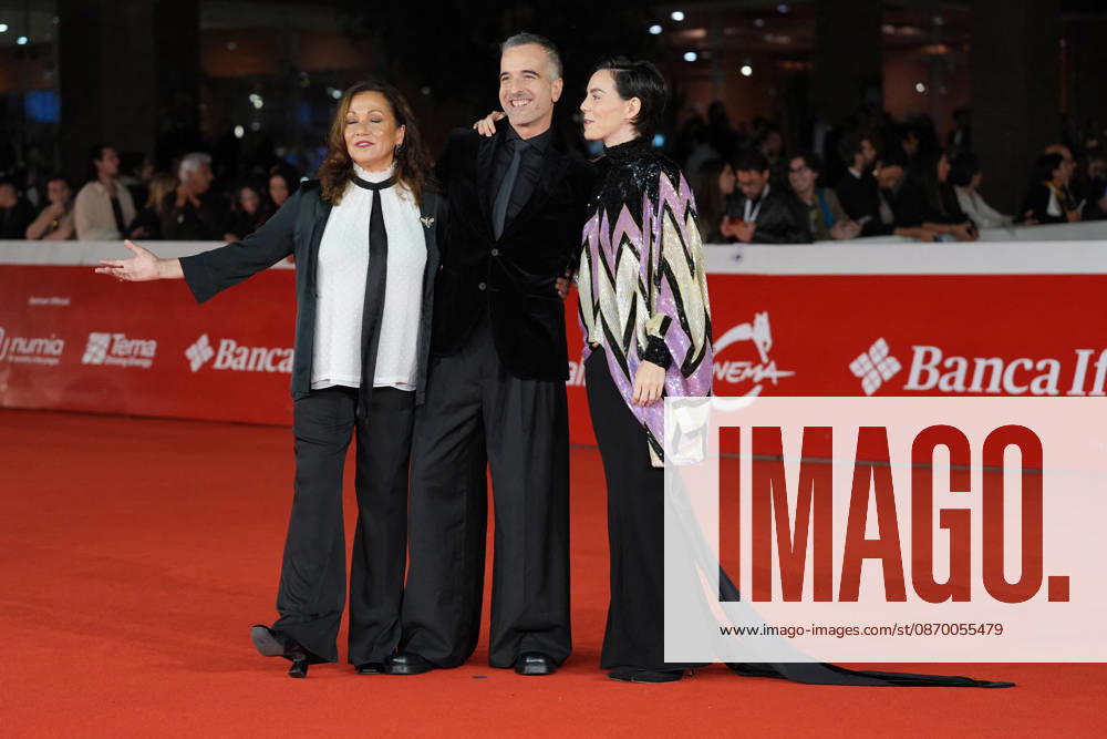 Eulalia Ramon Mikel Gurrea Victoria Luengo At 21st Rome Film Fest Red Carpet Eulalia Ramon, Mikel Gurrea and Victoria Luengo attend the red carpet premiere of the film SANTS during the 21st Rome Film Fest in Rome, Italy on October 19, 2026. Photo by Andrea Bracaglia ABACAPRESS.COM Rome Italy Italy
