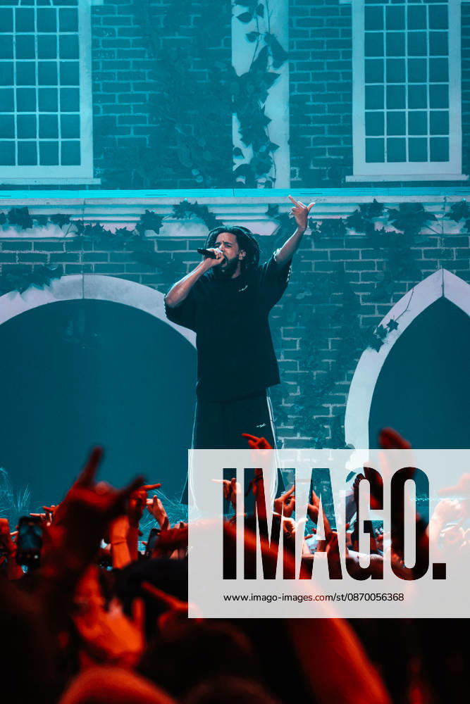 J. Cole performs at The O2 arena in London, 19 October 2026 J. Cole performs at The O2 arena in London, England, on 19 October 2026, during the first London show of his Fall Off Tour., Credit:Paul Bogle Avalon London, UK