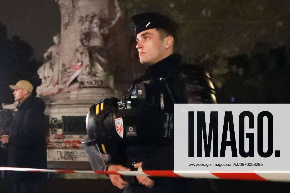 Protests in France Police keep guard in the Place de la Republique in Paris on Oct. 19, 2026, as overnight curfew issued in the square following rioting in France. A14AA0005631287P