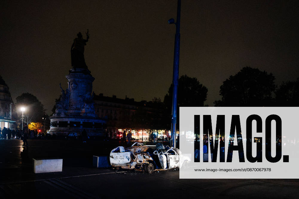 Following several days of unrest and looting, a curfew has been imposed from 11.00 pm at Place de la RÃ publique in Paris until 6.00 am. - 19 10 2026 - France Paris Paris - JanxSchmidt-Whitley LexPictorium LePictorium_0344439