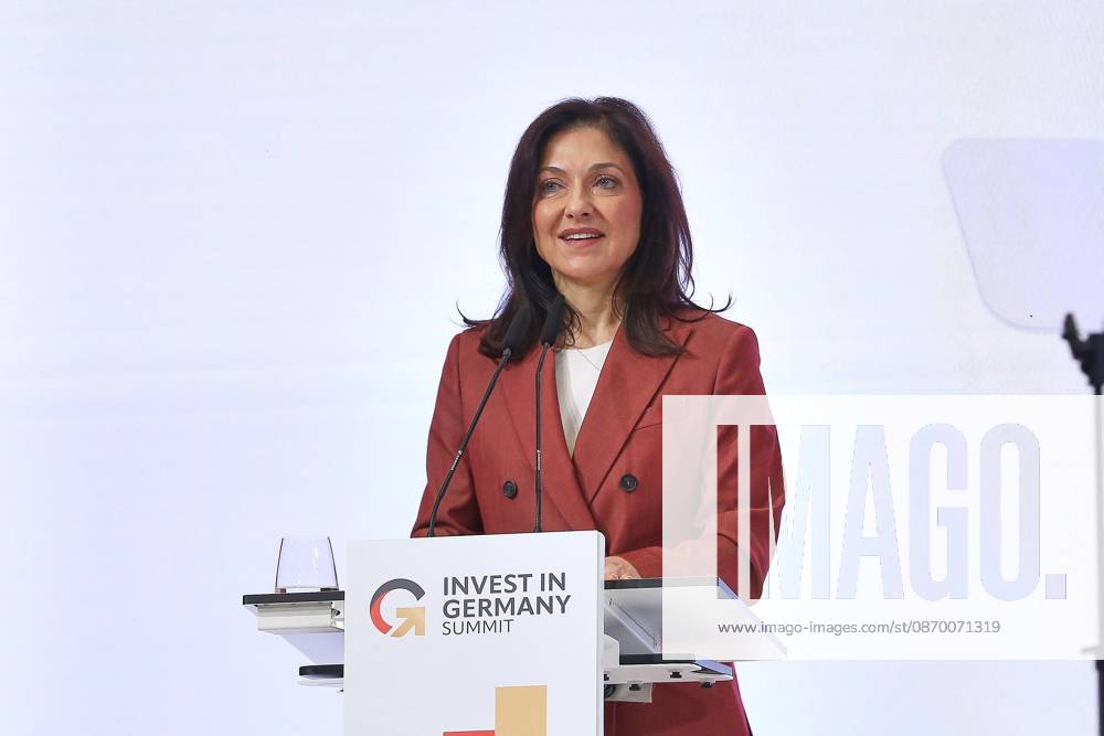 Berlin, Deutschland, 20.10.2026: ESMT: Invest in Germany Summit: Bundesministerin für Wirtschaft und Energie Katherina Reiche (CDU) hält eine Rede.