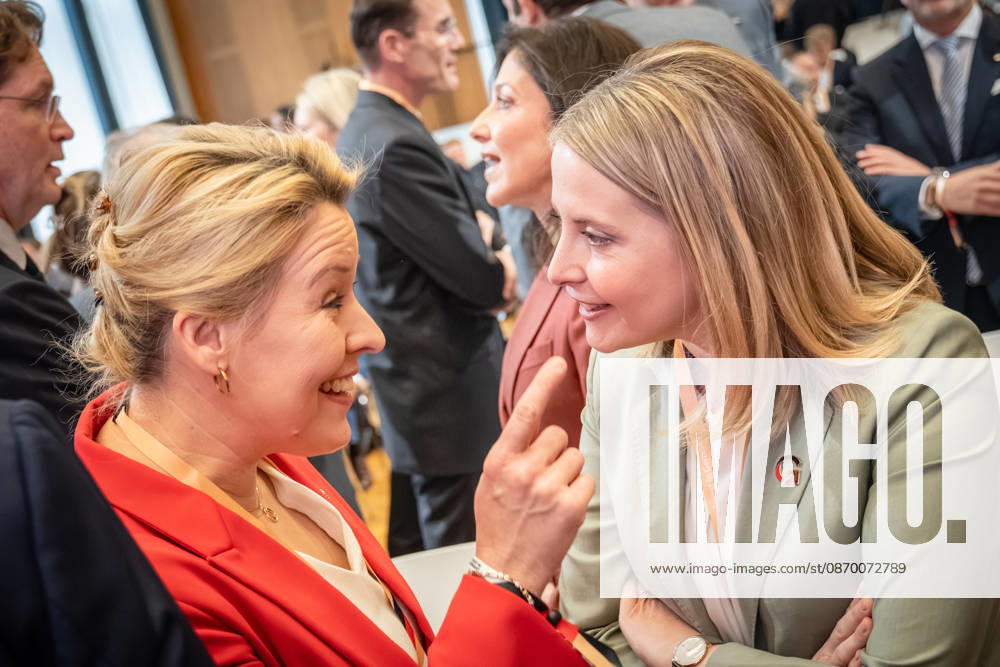 Franziska Giffey, Verena Hubertz (von links);Invest in Germany Summit 2026 in der ESMT - European School of Management and Technology Berlin, Berlin Berlin Deutschland ESMT Berlin