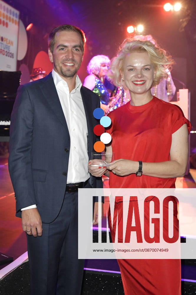 Philipp Lahm und Anna Zeiter bei der Verleihung des European Future Award 2026 im Tipi am Kanzleramt. Berlin