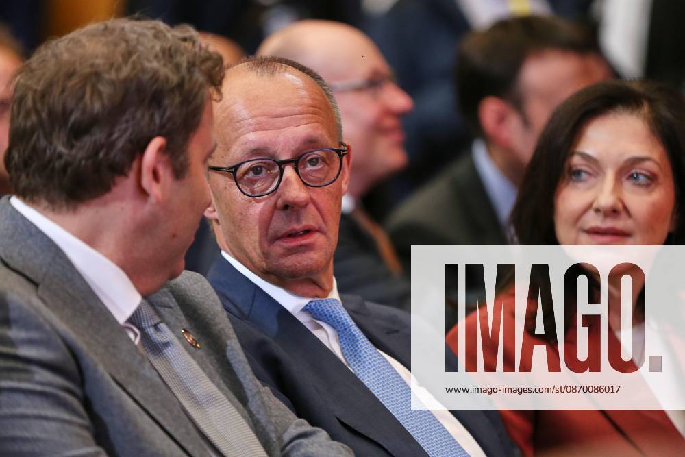 Berlin, Deutschland, 20.10.2026: ESMT: Invest in Germany Summit: Bundesminister der Finanzen Lars Klingbeil (SPD), Bundeskanzler Friedrich Merz (CDU), Bundesministerin für Wirtschaft und Energie Katherina Reiche (CDU)