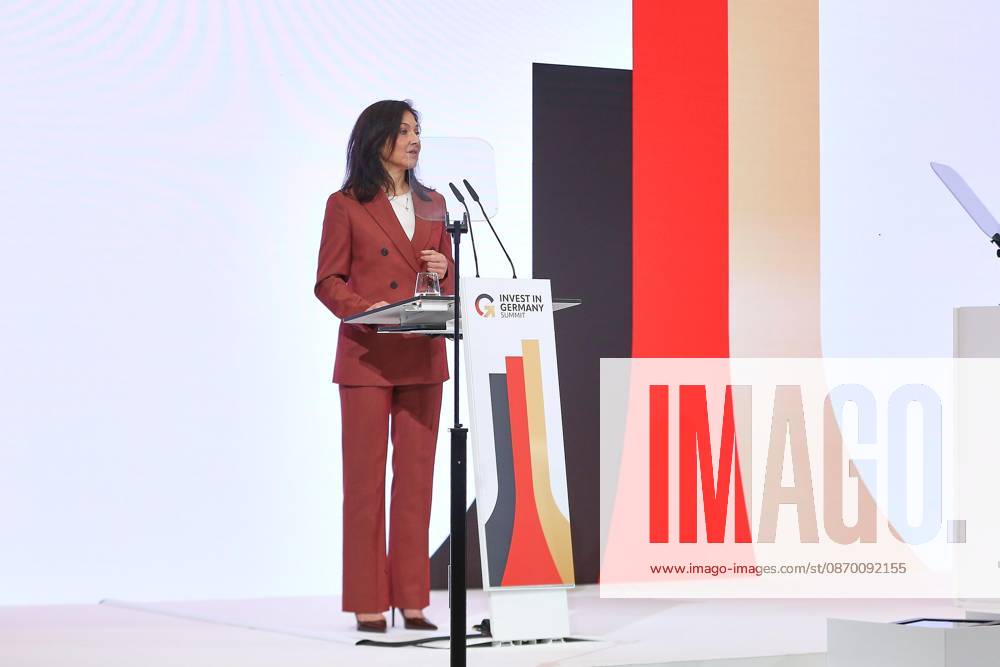 Berlin, Deutschland, 20.10.2026: ESMT: Invest in Germany Summit: Bundesministerin für Wirtschaft und Energie Katherina Reiche (CDU) hält eine Rede.
